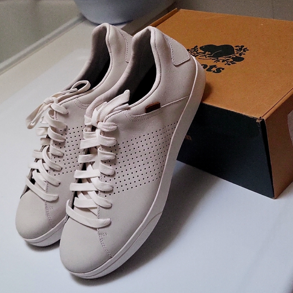 Brand New Roots Sneakers